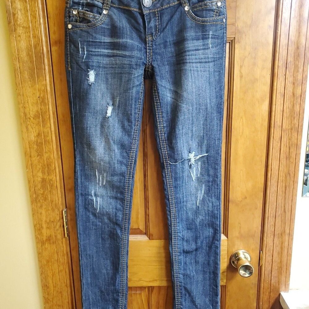 Almost Famous Size 9 Skinny Jeans Womens Blue Distressed Rhinestone Y2K Denim
